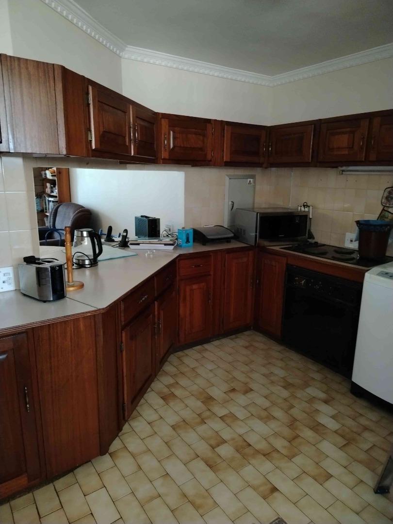 1 Bedroom Flat for Sale - Gauteng